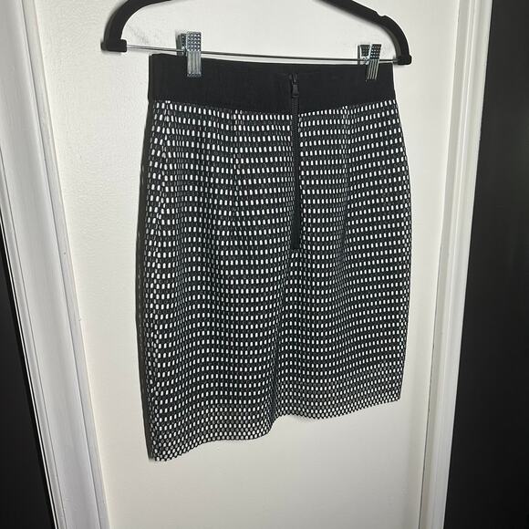 NEW Milly Women's Black White Mini Polka Dot Patterned Pencil Skirt Size 6 - Picture 5 of 11
